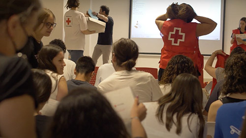 Imagen del proyecto "refúgiate" de cruz roja video producido por Marallavi Films de Alicante.